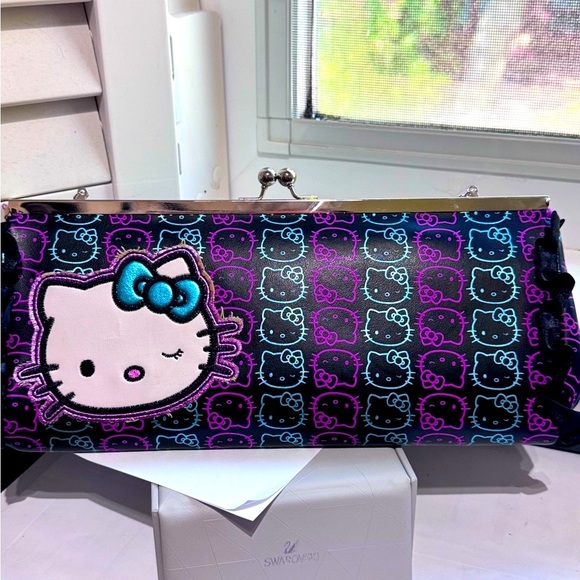 🦄 Stunning Rare Vintage 2007 Hello Kitty Sanrio Rare Metallic Clutch Purse - Picture 1 of 16